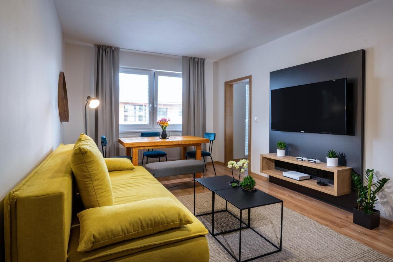 Flexihome Sk - Bellova - Brand New - Neftflix - Private Parking Липтовски-Микулаш Экстерьер фото